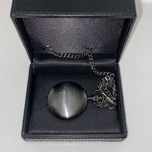 Danbury Vintage Men's Round Pocket Silver Watch With Chain & Box
